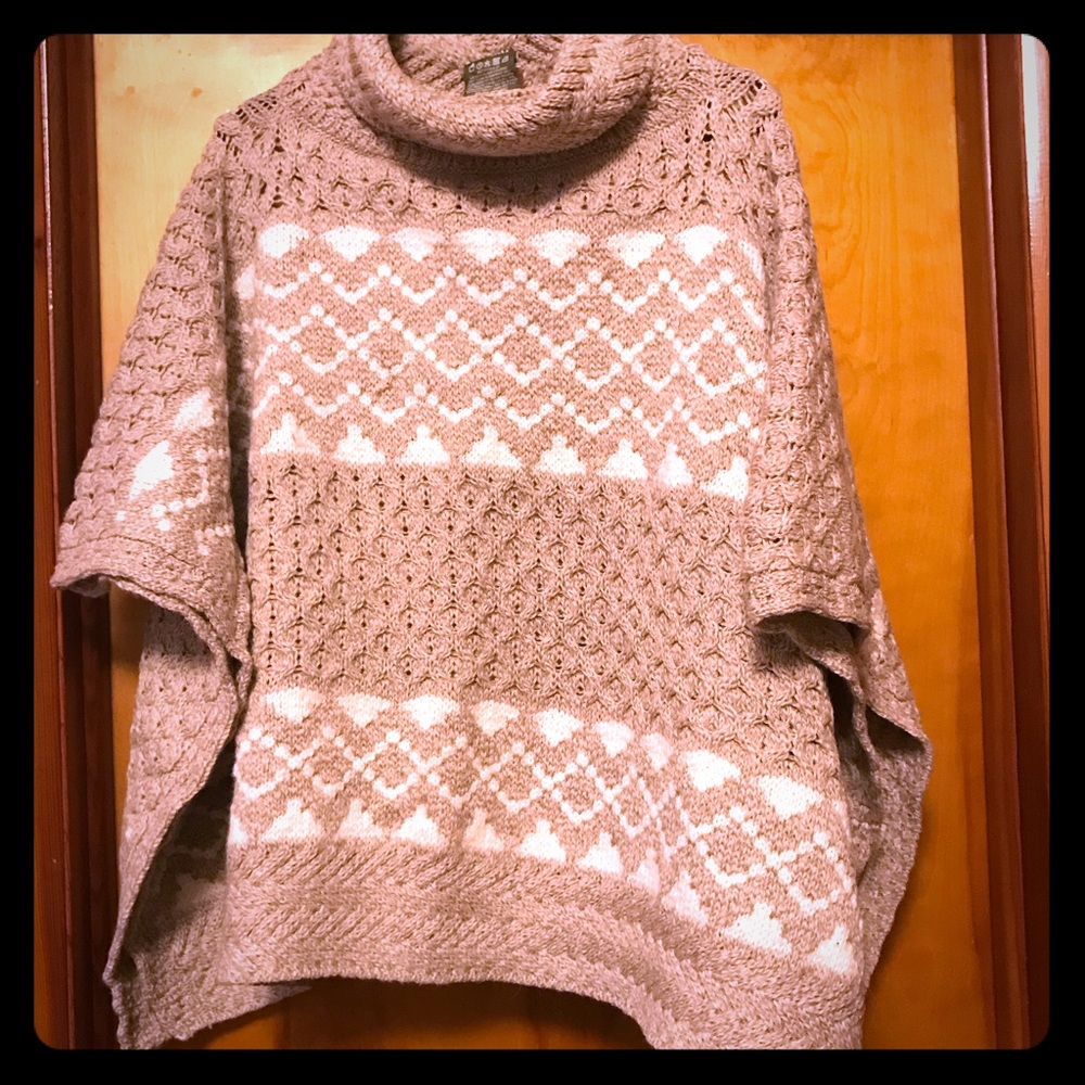 Warm 100% Wool Poncho w/ Turtle Neck